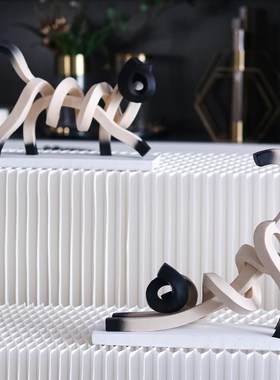 现代简约创意卡通线条抽象猫咪动物摆件家居桌面样板房间软装饰品