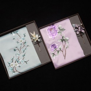 苏绣围巾苏州刺绣非遗绒花胸针套装礼盒手工苏州特产刺绣真丝绣花