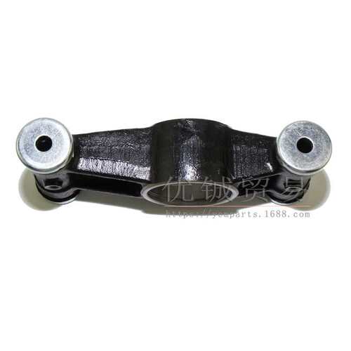 适用春风CF500/x5/x6后轮轴支座/后悬挂/羊角9010-0600A0摩托配件