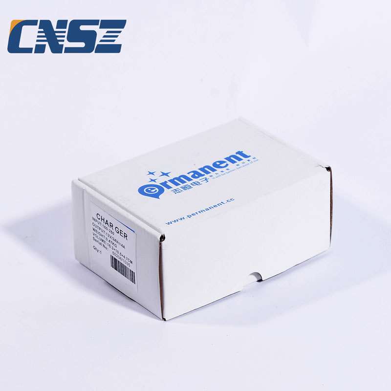 发电机组充电器浮充4A 12V/24V电瓶充电器CH2804 CH2804/06/10