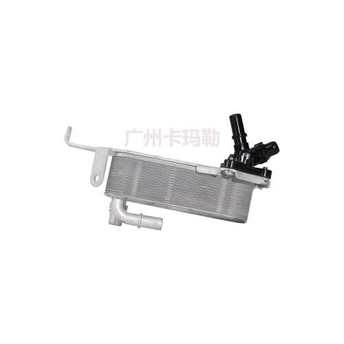 宝马F30 F07 F10 17217593856 发动机机油冷却器变速箱机油散热器