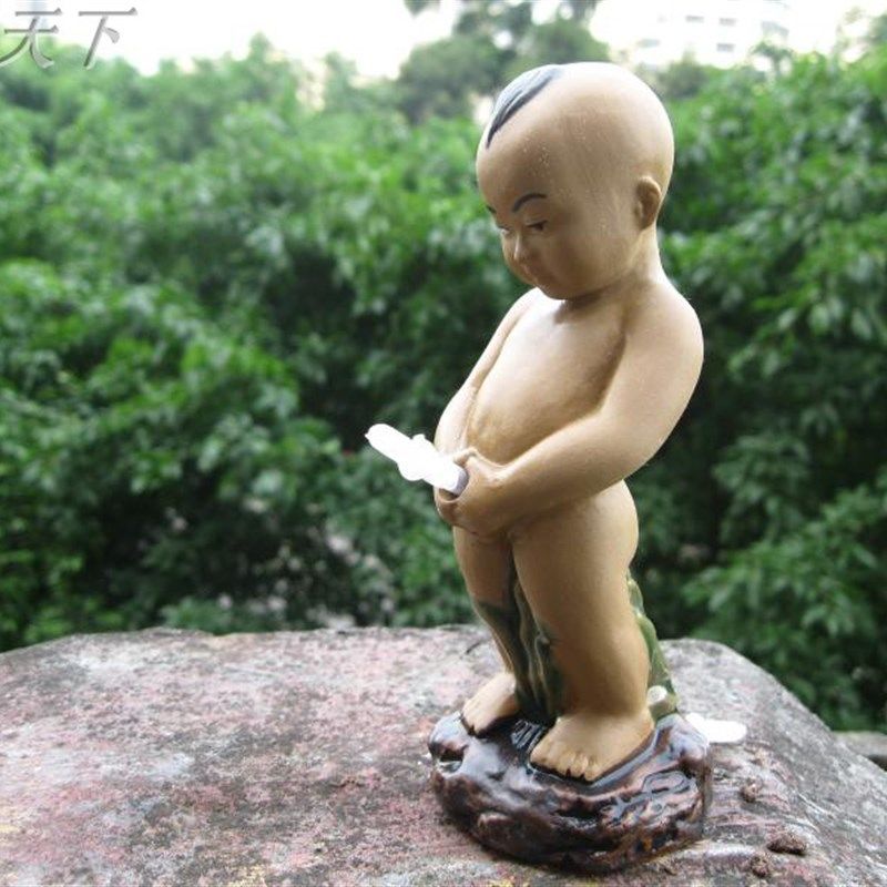 假山盆景配件上水石陶瓷尿童鱼缸摆设喷水小孩人物摆件水族装饰品