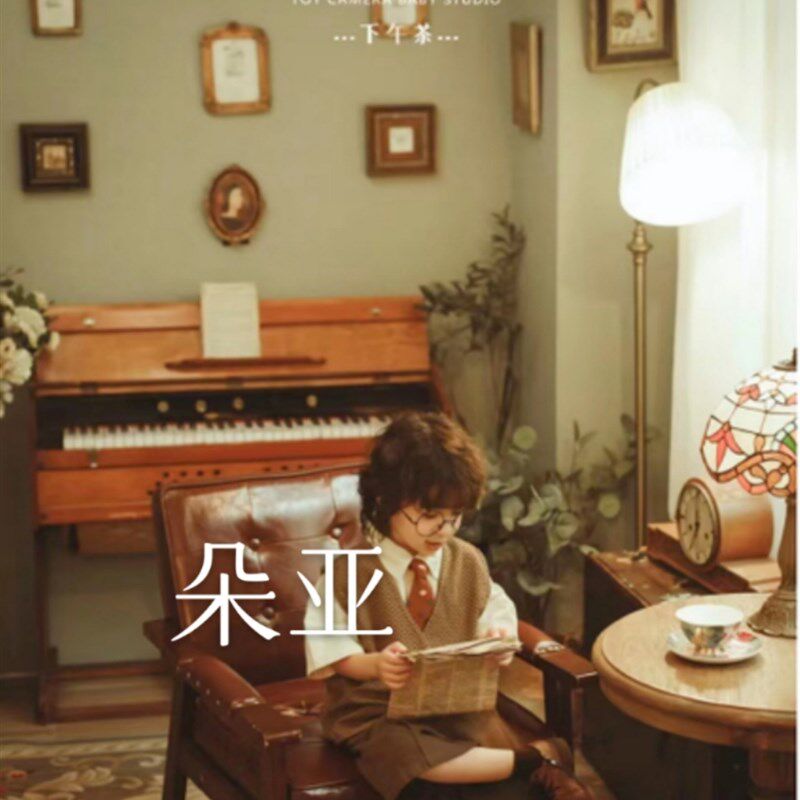 2023展会新款儿童摄影实景影棚拍照道具北欧摄影道具婚纱实景制作