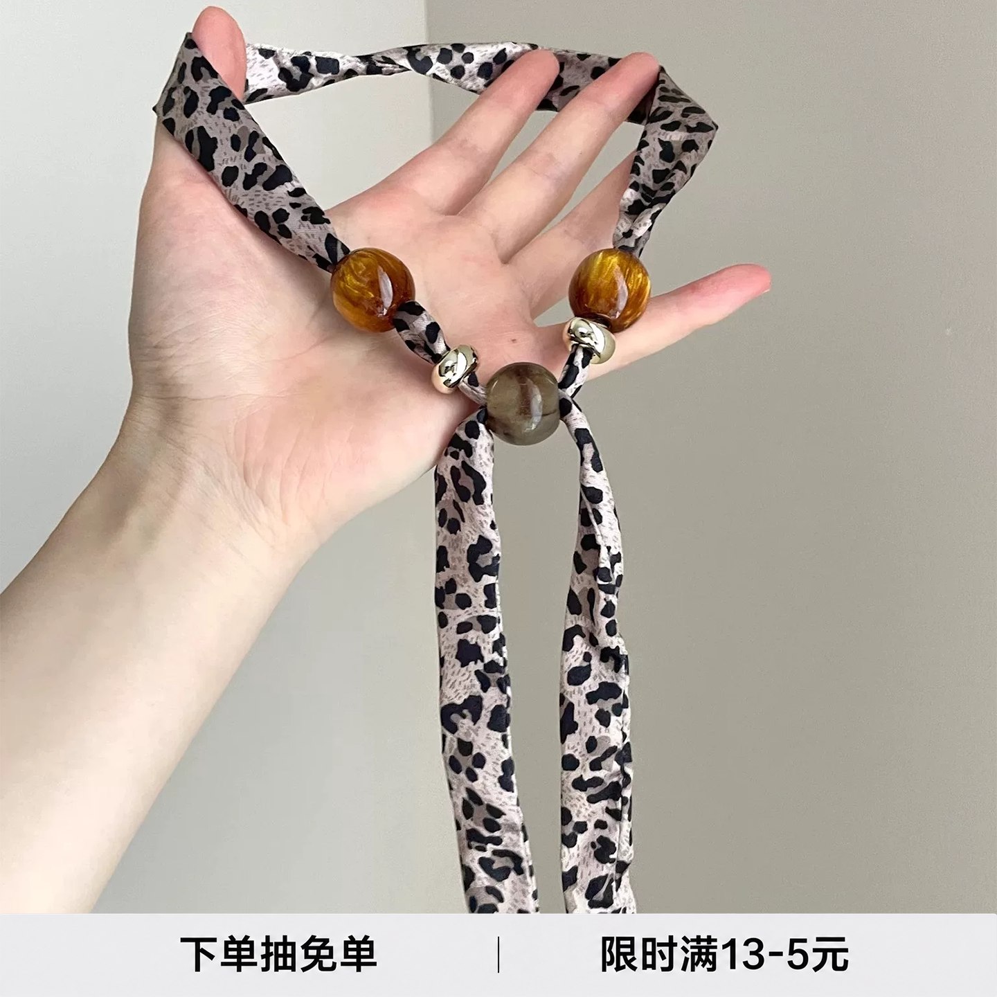 柔软亲肤丝滑触感高品质丝巾