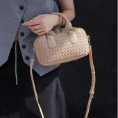 女包当季 新品 真皮女包春夏百搭羊皮编织晚宴复古手提单肩小枕头包