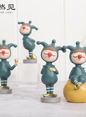 悠然见创意家居桌面装饰品卡通小丑汽车内饰车载蛋糕树脂工艺摆件