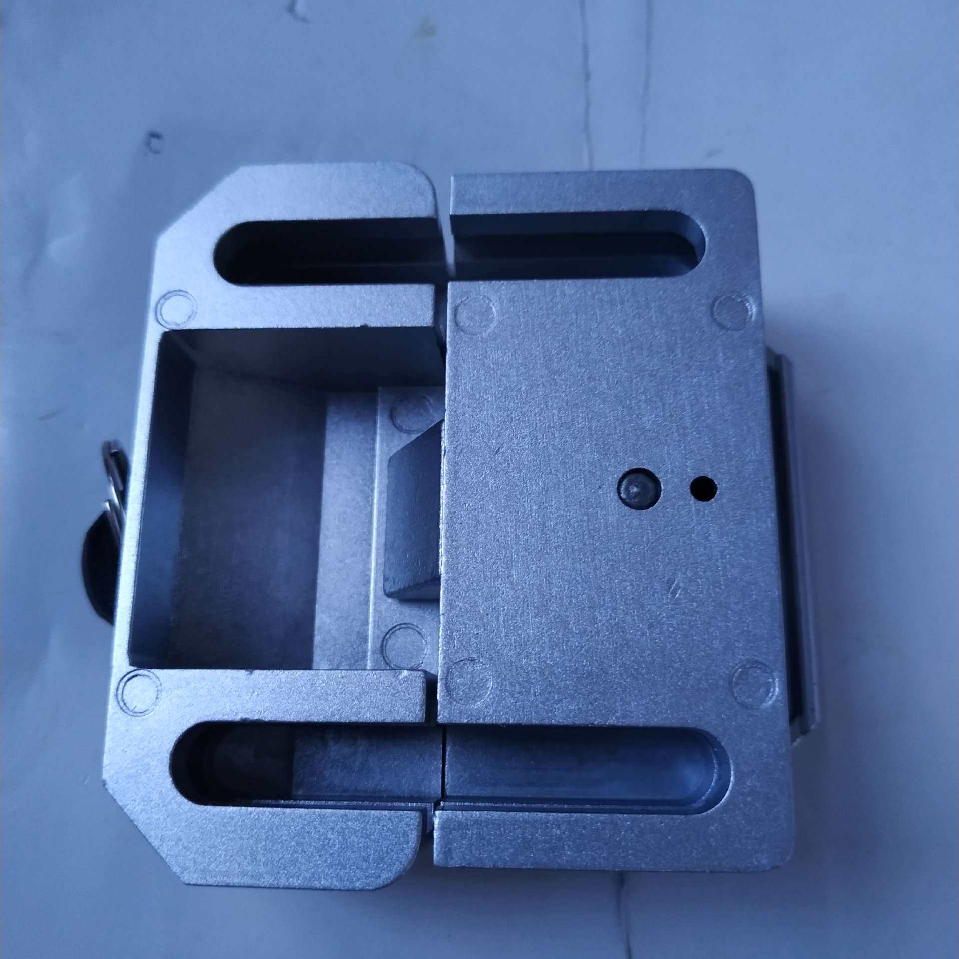 现货铝型材碰撞门锁 推拉门碰锁 自动关闭加厚门锁通用铝型材门锁