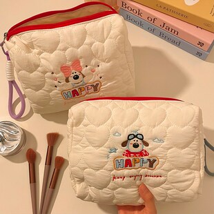 化妆包女可爱卡通便携式大容量洗漱护肤品旅行手提收纳袋2024新款