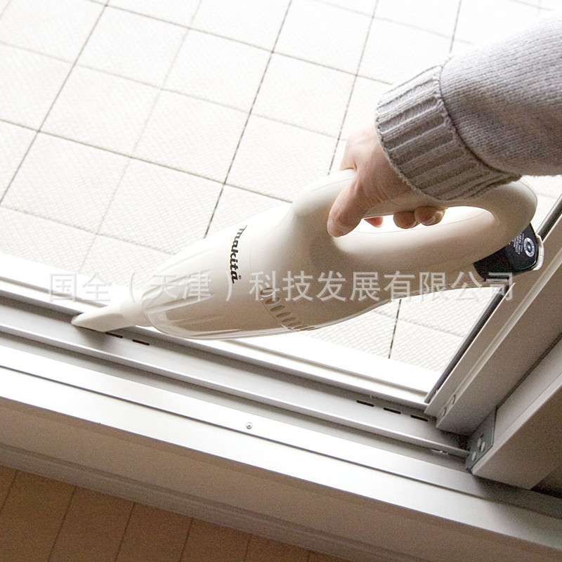 Makita牧田充电吸尘器10.8V锂内置电池CL100家用与小车清洁