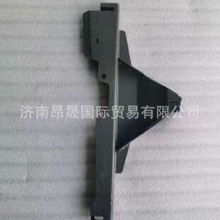 HOWO T7H 汕德卡C7H驾驶室配件 保险杠右支架总成712W41610-5007