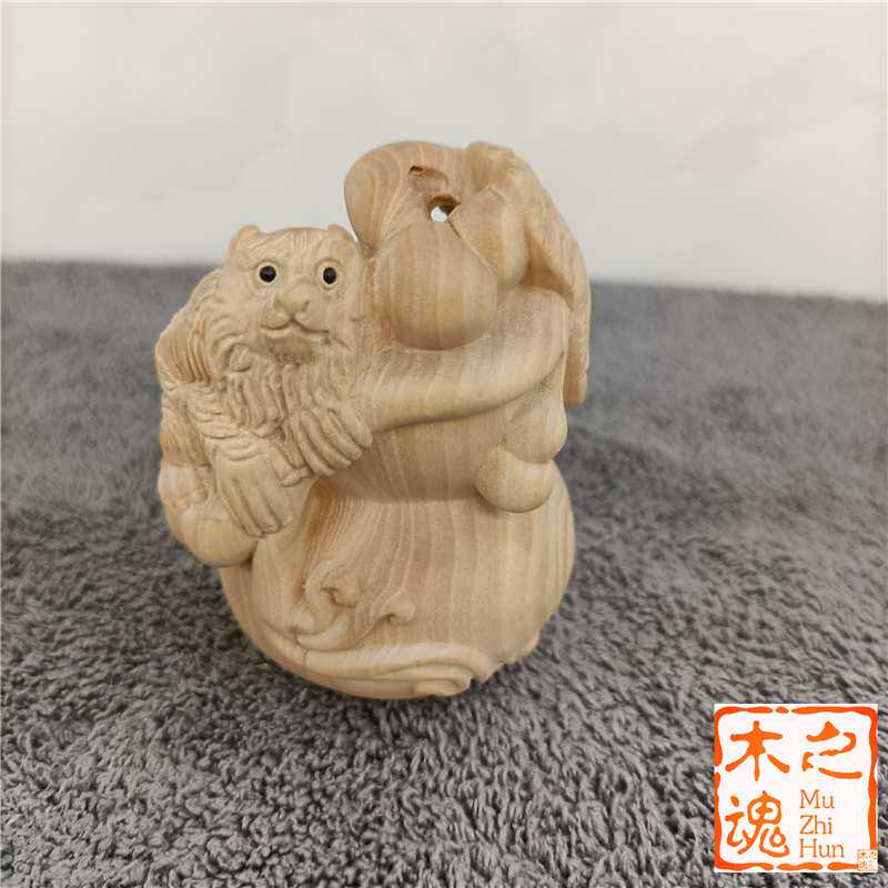 小叶黄杨木雕刻手把件复古生肖猴子家居汽车摆件灵猴葫芦挂件工艺