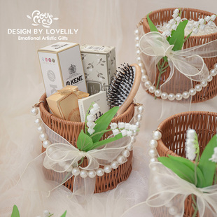伴手礼女伴娘结婚宾客回礼盒小众高级手提篮套装新娘实用生日礼品