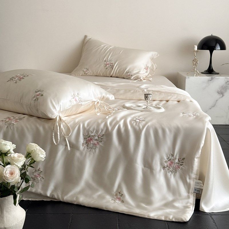 奶油色!兰精天丝夏凉被四件套 轻奢高级感重工刺绣空调被薄被子,床上用品,化纤被,淘宝优惠券,粉丝福利购,淘宝优惠卷