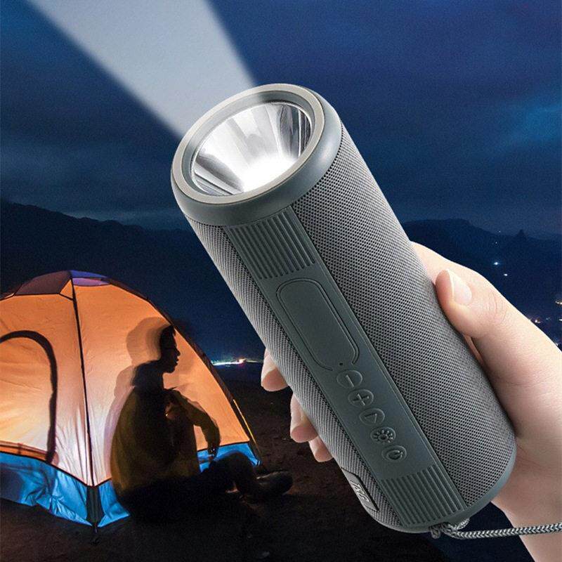 跨境电商TG635手电筒户外防水便携插卡车载连接 通话播报蓝牙音箱
