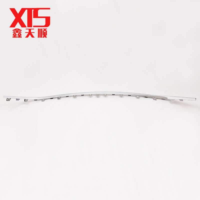 适用于标志408中网亮条前保险杠下格栅408下中网镀鉻亮条7453 55
