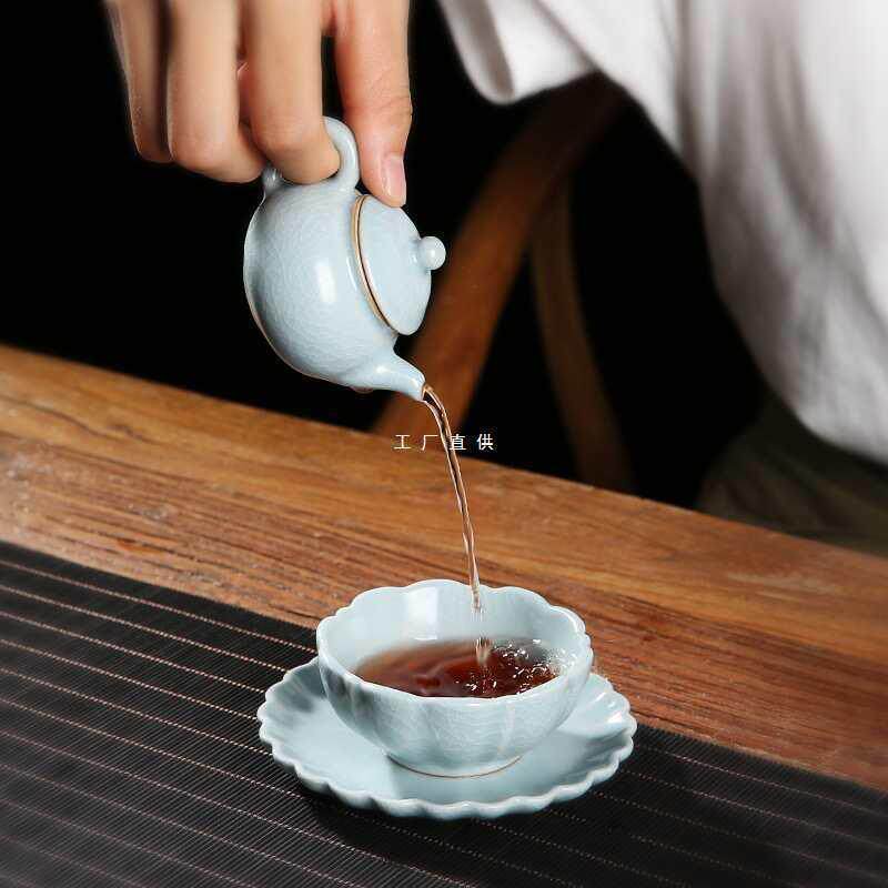 迷你汝窑茶壶指尖壶小容量陶瓷袖珍壶茶宠茶玩摆件可养把把胡