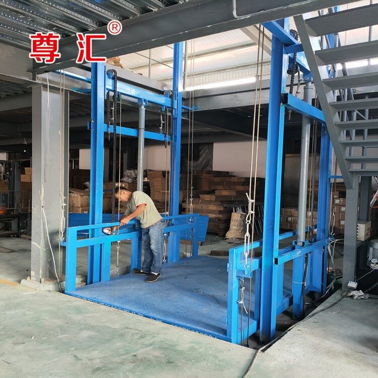 3层仓库货物升降机 固定液压货梯 载重二吨三吨货梯 导轨式升降机