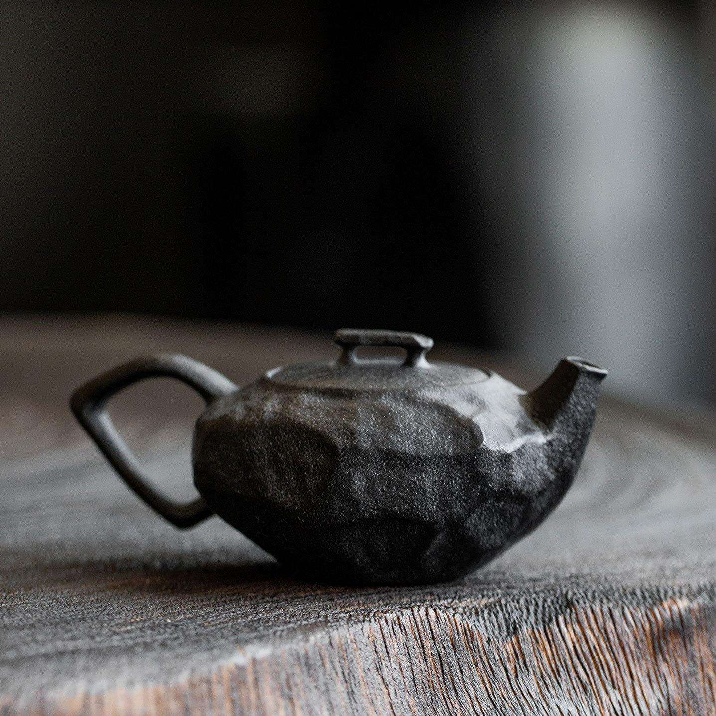 大师手工雕刻艺术茶壶 天然冰碛岩泡茶壶 透光高档收藏石壶