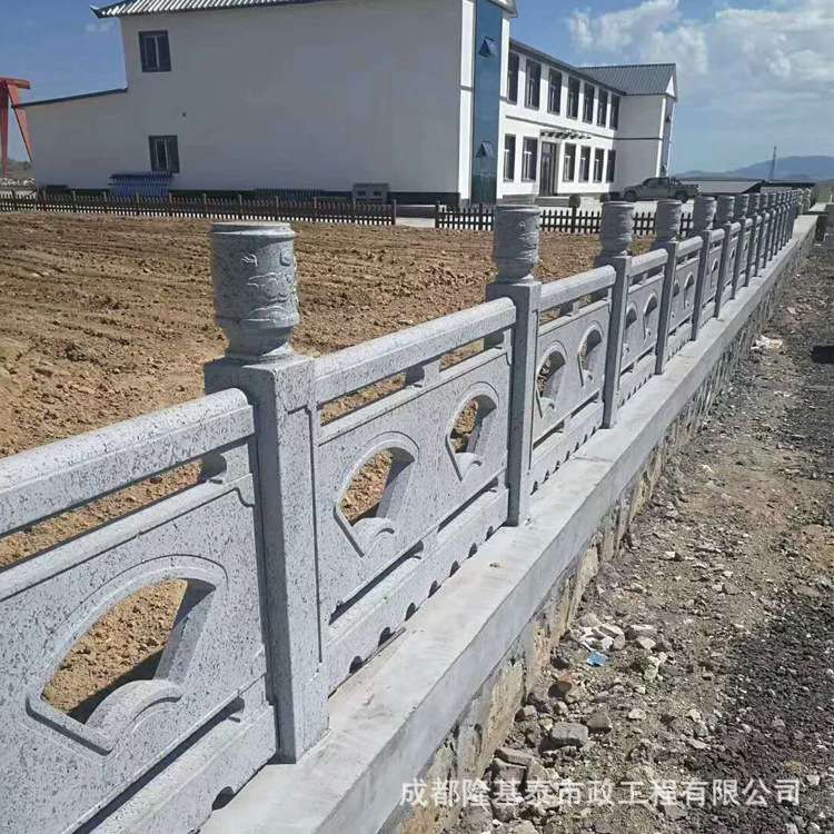 【厂家直销】水泥仿石栏杆 GRC仿石材河道护栏 景区混凝土围栏