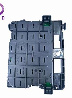 保险丝盒6500Y1 9657608580适用标致206307406807雪铁龙C2C3C5C8