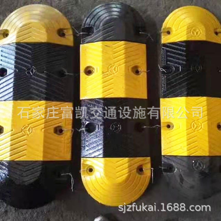 铸铁减速带厂家/公路减速带/加重加厚抗压铸钢减速带/金属减速带