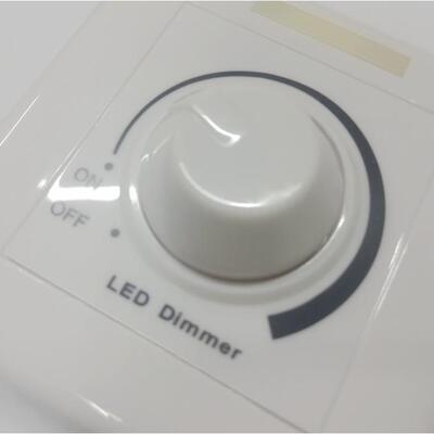 LED调光开关200W600W后沿切相可控硅调光器110V 220V红外遥控开关