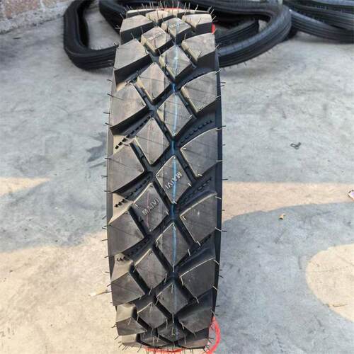 195/85-20轮挖轮胎 B75/C80新源轮式挖掘机轮胎16层大块新源重工