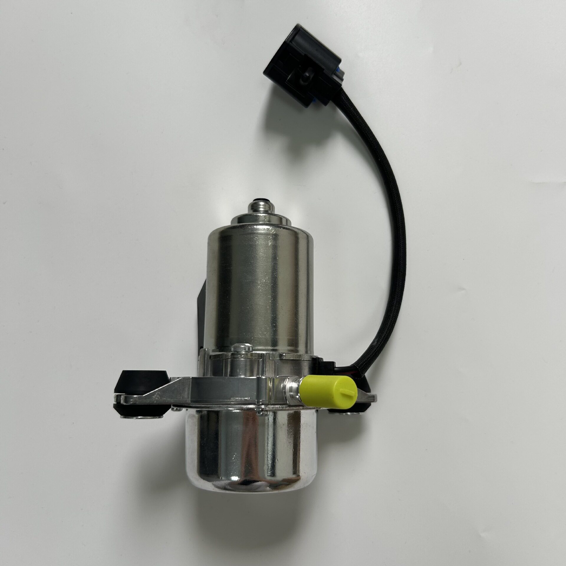 适用于多款燃油车新能源汽车电动真空泵UP28动力制动助力器辅助