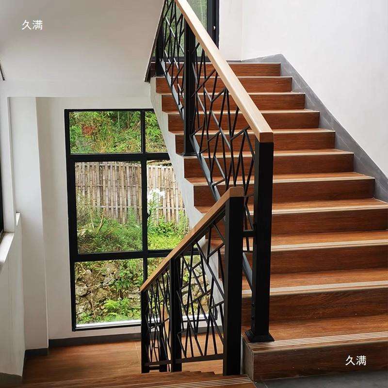 铁艺楼梯扶手护栏现代简约家用室内实木阁楼栏杆黑色轻奢飘窗栏杆