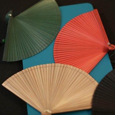 新款中国风夹色黑红十二生肖狗年新年礼物全竹小扇子镂空迷你折扇,居家日用,扇子,淘宝优惠券,粉丝福利购,淘宝优惠卷