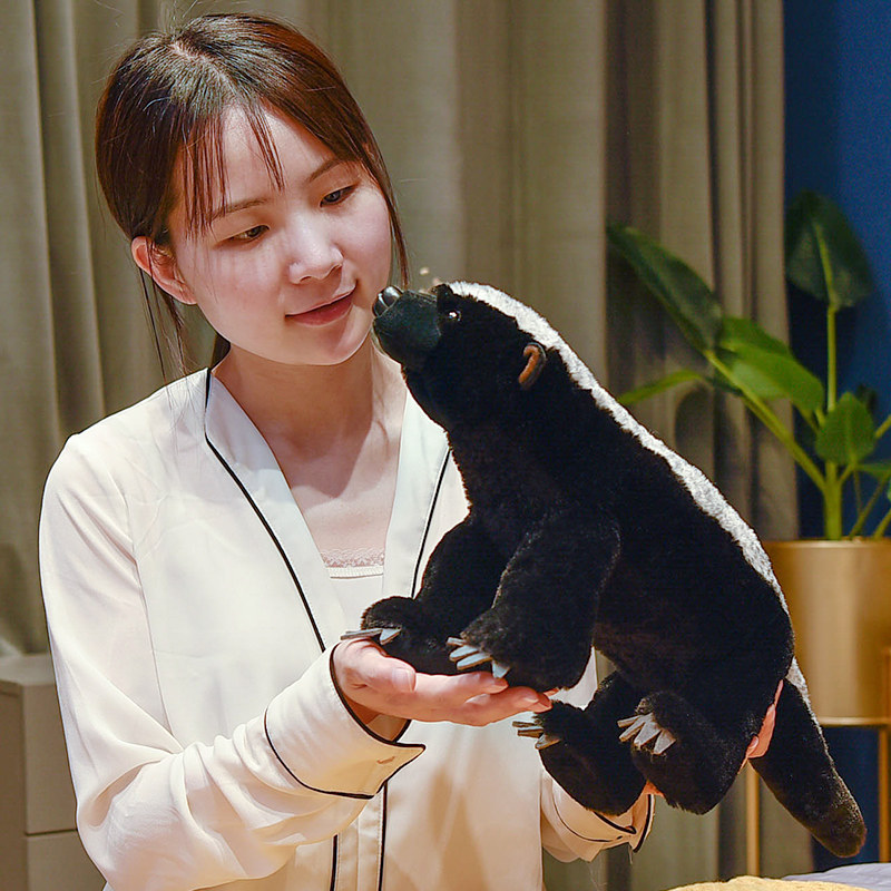 仿真蜜獾公偶毛绒玩具个性平头哥玩仔布娃娃儿童安物男孩礼抚抱枕