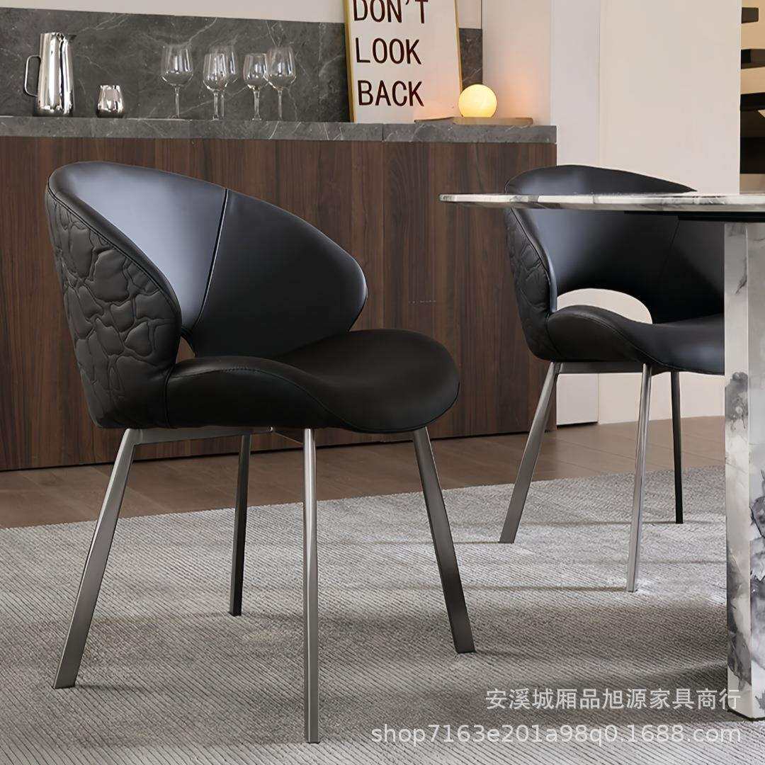 意式家用客厅轻奢皮革餐椅设计师靠背咖啡椅子