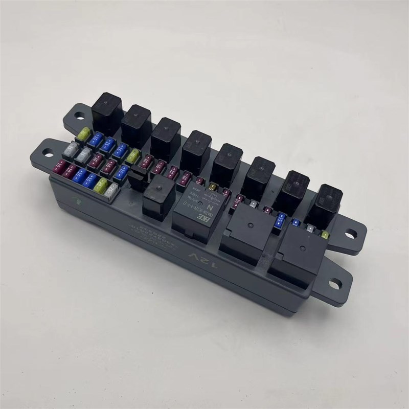 时卡风云C版Q版保险丝盒继电器控制盒元电器单轻风自卸车汽车配件