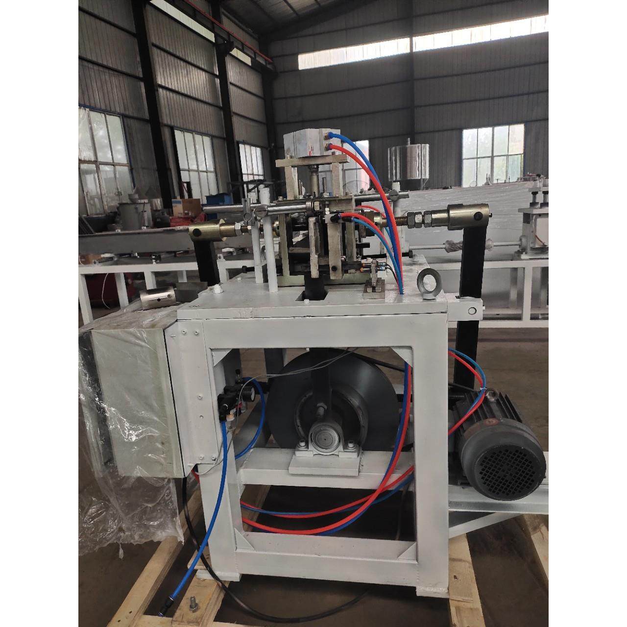 PVC工业线槽在线冲孔生产设备型材,基础建材,封边条,淘宝优惠券,粉丝福利购,淘宝优惠卷