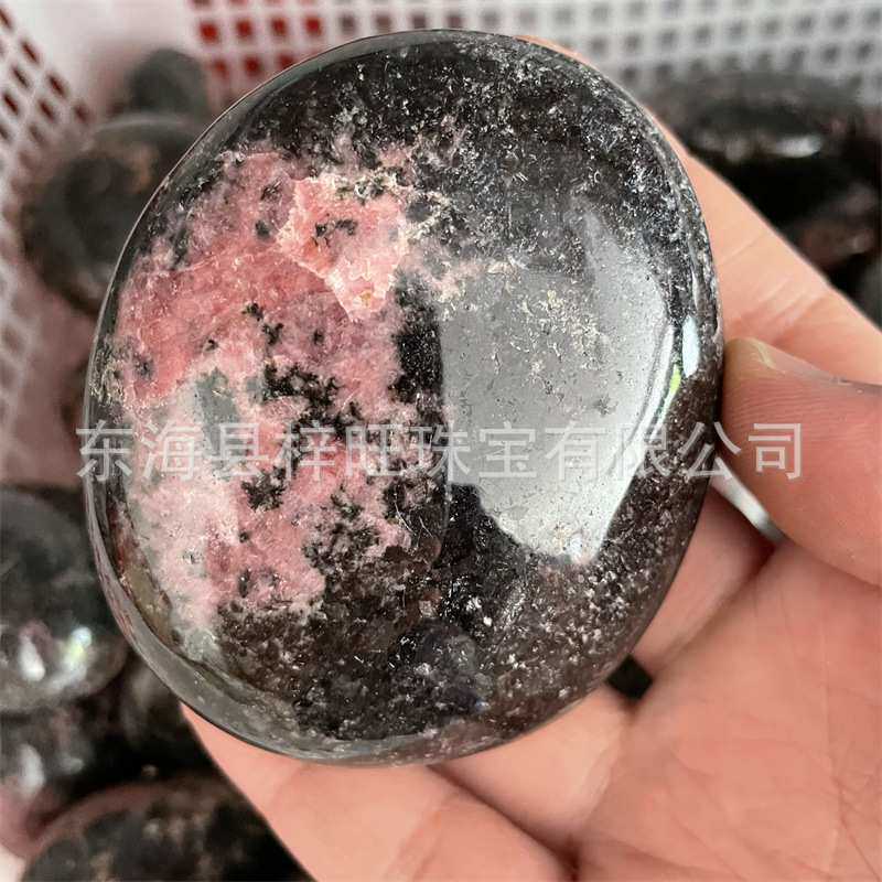 天然梅花碧玺随形水晶 蔷薇石打磨把玩 手疗石足疗石摆件