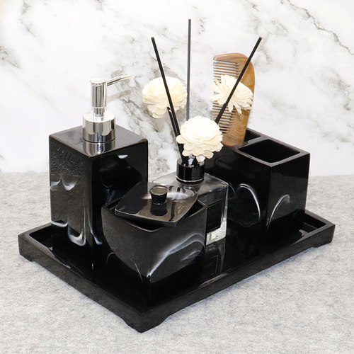 样板房创意欧式卫浴洗漱套装木梳架酒店卫生间洗手液按压分装瓶子