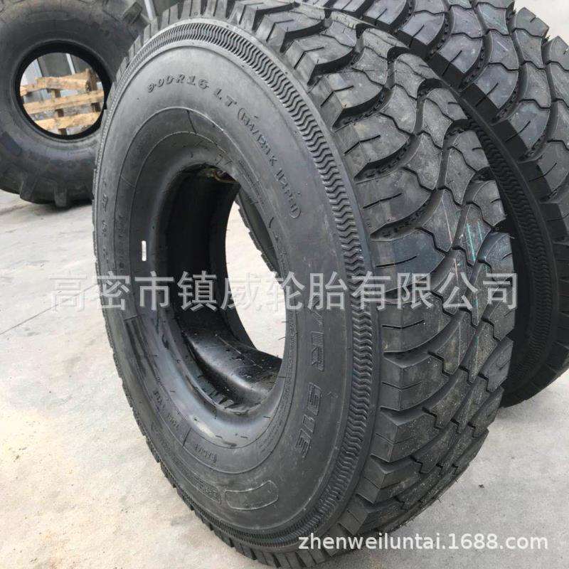 现货供应全钢丝卡车轮胎 8.25R16 9.00R16 子午线钢丝轮胎