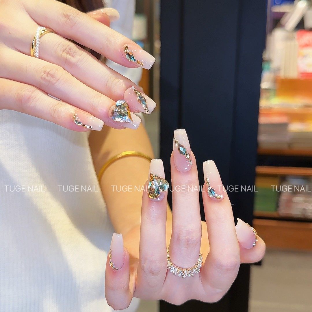 兔哥“盗梦空间”【施家全华】显白原创设计高定系列美甲穿戴甲,彩妆/香水/美妆工具,穿戴甲/甲片,淘宝优惠券,粉丝福利购,淘宝优惠卷