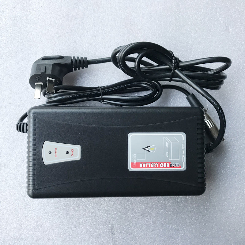 原装进口鸿老HP1211B柏年电动代2车电动轮椅步4V4A智能充电器