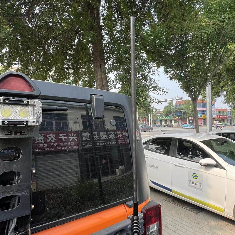 越野汽车前后保险杆牛栏杠限高杆装饰天线杆碳纤维材质越野车SUV