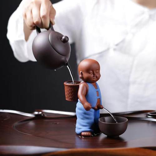 紫砂可养喷水童子茶宠摆件