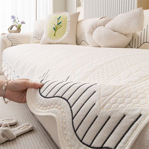 奶油风法式沙发垫2025新款水洗棉四季通用高级感固定防滑猫抓坐垫