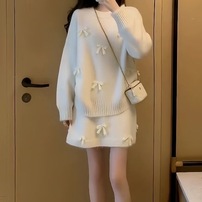 小香风毛衣套装女2025新款穿搭设计感蝴蝶结针织衫上衣短裙两件套