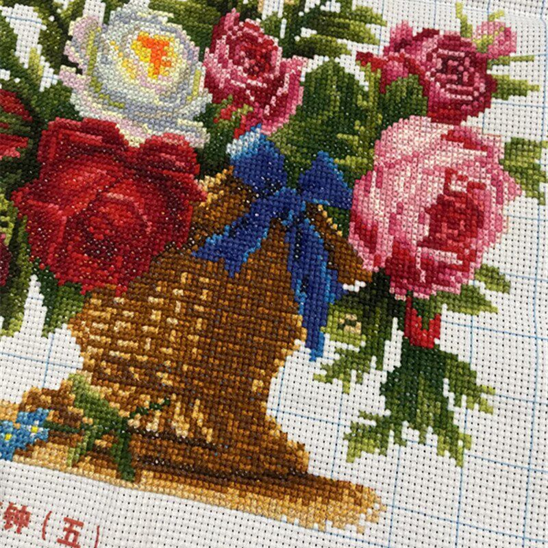 纯手工花字绣成品十篮钟表花篮表花篮厅小幅客厅餐钟卧室