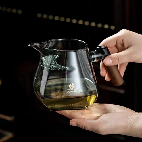 鑫凤祥公道杯玻璃带茶滤高端茶海加厚耐热木把功夫泡茶茶具分茶器