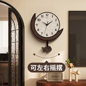 客厅挂钟家用餐厅卧室墙面静音时钟祥云中古风装 饰钟表摇摆免打孔