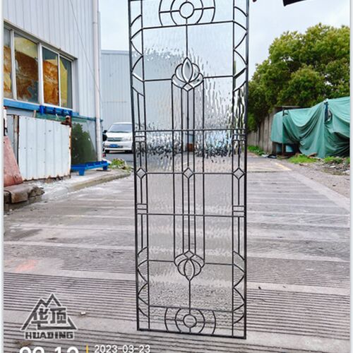 艺术玻璃门窗玻璃铜条玻璃镶嵌玻璃黑条玻璃屏风隔断玻璃