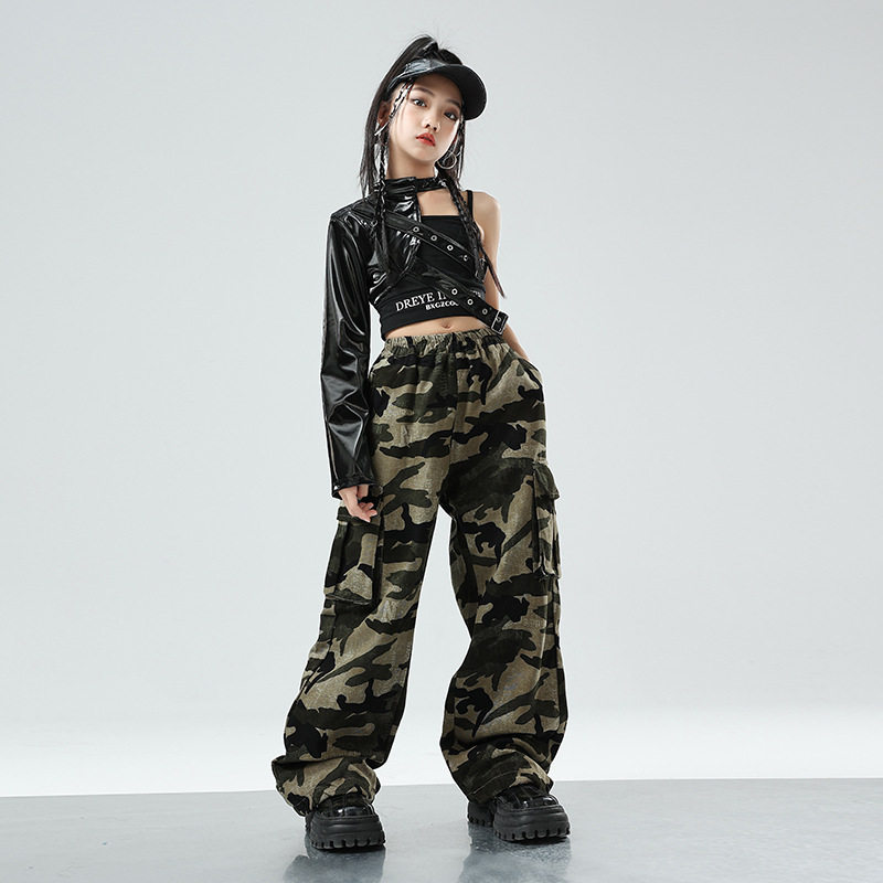 2026新款儿童爵士舞服装单袖皮衣迷彩裤套装露脐JAZZ街舞演出
