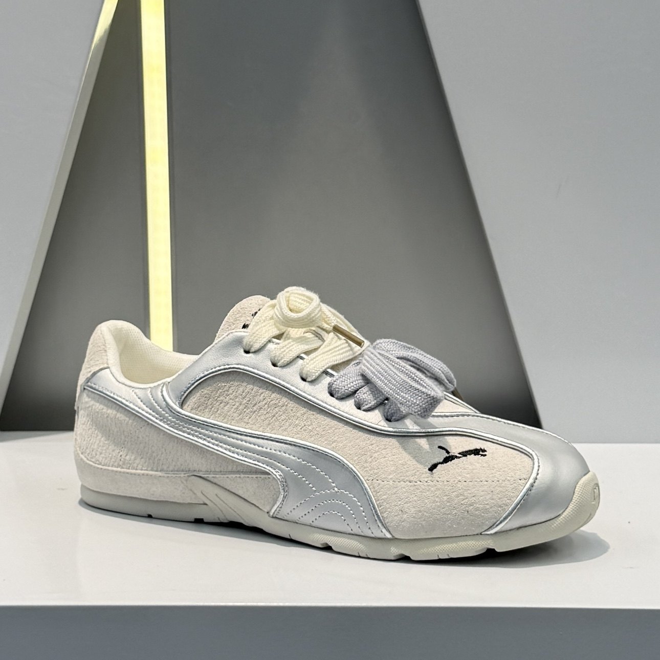 品牌断码|网红爆款|防滑保暖运动鞋时尚潮流豆豆鞋男百搭休闲板鞋