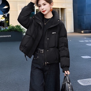 轻薄羽绒服女短款2025年新款今年流行爆款休闲白鸭绒保暖立领外套